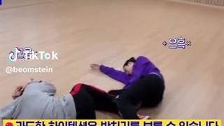 من با دیدن این سرم درد گرفت:خنده: