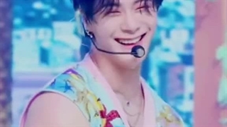 از تو به ماه گفتم / مون بین آسترو