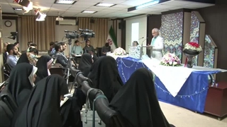 ارتباط فرانسوی و احتناک زن زندگی آزادی