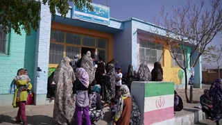 خدمت به امام رضا(ع)، 35کیلومتر دورتر از حرم