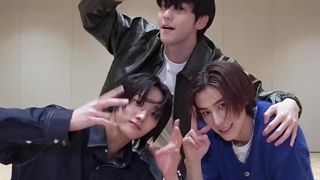 دنس اهنگ Chasing That Feeling با Soobin و Sungho و Leehan ازBOYNEXTDOOR