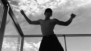 آپدیتای تیک تاک جونگ کوک داره به جاهای باریک کشیده میشه