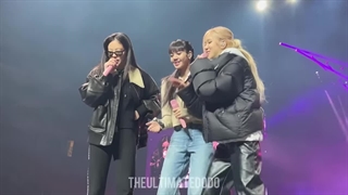 اجرای Typa girl تور بورن پینک در Newark