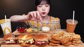 McDonald’s Burger Mukbang Asmr