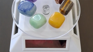 پکیج 7 سنگ چاکرا تراش نخورده مناسب سنگ درمانی مدل لوتوس جواهرلوکس _ کد 401032