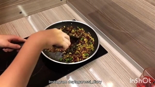 مرغ شکم پر مجلسی