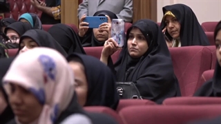 حس و حال متفاوت احمد بابایی هنگام شعرخوانی برای مردم غزه