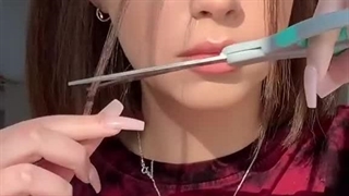 موهات رو خودت با قیچی کوتاه کن