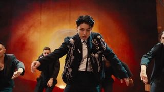 موزیک ویدیو  جدید Standing Next to You «کنارت ایستادم» از Jungkook با زیرنویس فارسی