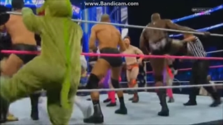 کشتی کج 16 man tag team در سال 2015