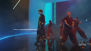 کات اجرای جدید بکهیون با آهنگ Paranoia در مراسم جام جهانی LOL 2023