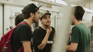 ویدیویی بسیار زیبا از حرکات جوانان هنرمندی که داخل مترو