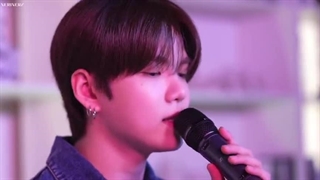 اجرای کاور جدید آهنگ Somebody از دی او توسط گی هیون عضو گروه Verivery