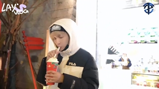 تماشای ولاگ لی، گشت و گذار در چینگ‌چونگ با زیرنویس فارسی چسبیده