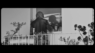 موزیک ویدیو آهنگ بلو ₊✩‧₊˚౨태형ৎ˚₊✩‧₊