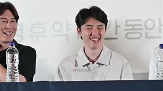 پرسش و پاسخ دو کیونگسو و عوامل فیلم The Moon با تماشاچیان سینما، زیرنویس، دی او اکسو