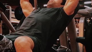 #بدنسازی#بدن سازی#هادی اکبری#مربی نچرال#عضله بالاسینه