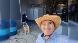 این شغل منه شغلی که با عشق در آن فعالیت میکنم من علیرضا افشار هستم بنیانگذار مدیر موسس گروه صنعتی صنعت یار در کرج 09121233109