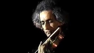 دوئت ویولن فرید فرجاد و پیانو بیاد استاد حسن گلنراقی و بانو دلکش فقید، دو اجرای زنده مرا ببوس حیدر رقابی و ربابه جان دلکش