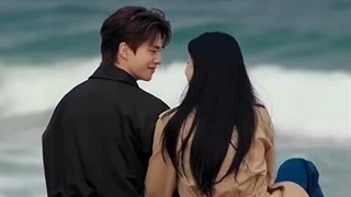 توروخداا اسم اهنگشو بگید بچه ها:) کمک✨