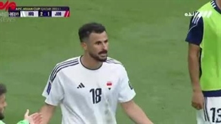 این حرکت ستاره تیم ملی عراق علیرضا فغانی را عصبانی کرد/ او اخراج شد