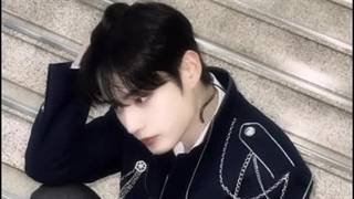 جذابیت کیم جیوونگ >>>>>>>>>>>>>>