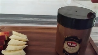 کره بادام زمینی شکلاتی با میوه