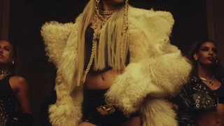 آهنگ Badgrrrl از لیسا گروه بلک پینک ( Black Pink)