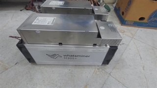 دو دستگاه واتس ماینر قبل از واترکولینگ m30+ 104th vh 6.8