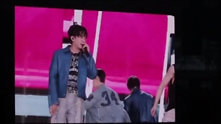 اجرای اهنگ HOLLOW از استری کیدز(اسپویلش کردن)