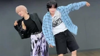 چالش دنس آهنگ' FREEZE ' با دونگهوا از KickFlip و تومویا از NEXZ