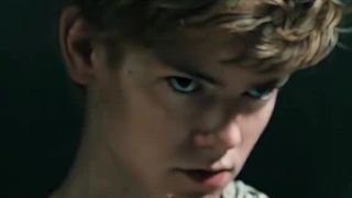 ادیت  maze runner/  دونده هزارتو